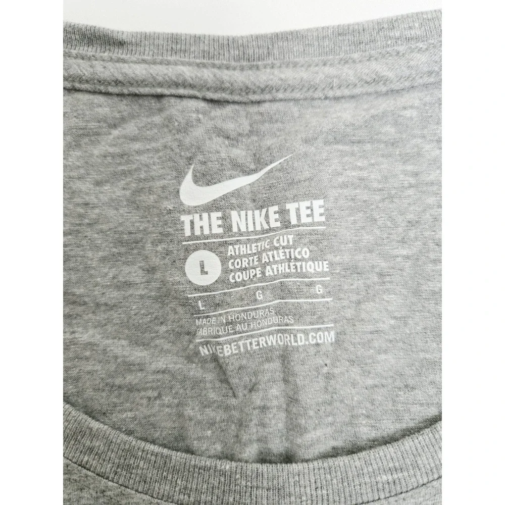 Nike t shirt Grey Heather‎ NWT sz Large Women's Athletic Cut